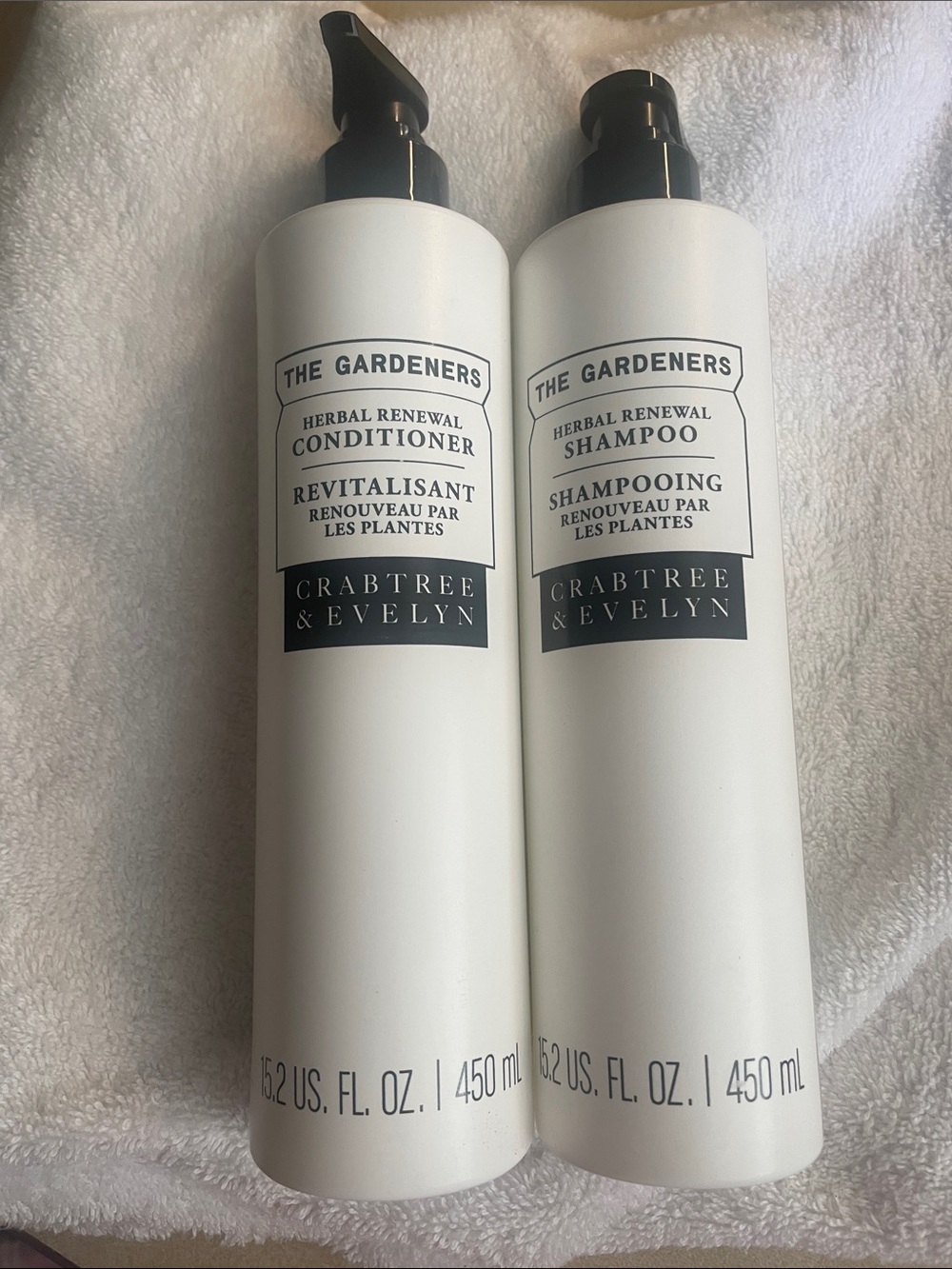 Crabtree & Evelyn White The Gardeners Herbal Renewal Shampoo & Conditioner Set